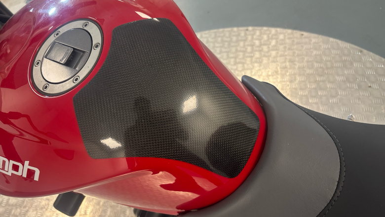 Triumph Street Triple R (12MY)